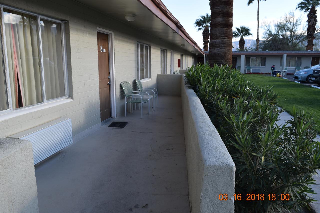 Stanlunds Inn And Suites Borrego Springs Exterior photo