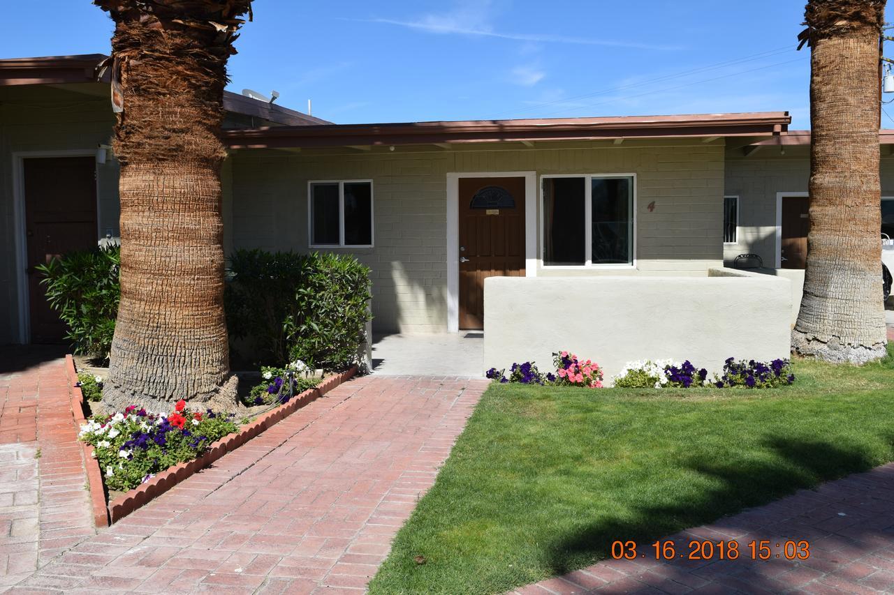 Stanlunds Inn And Suites Borrego Springs Exterior photo